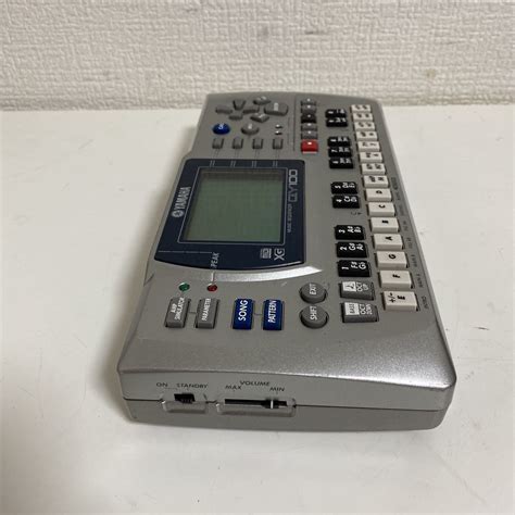 yamaha qy100 palm top music sequencer