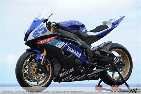 Yamaha R6: Unleash the Beast Within - Dominate the Streets and Conquer the Tracks