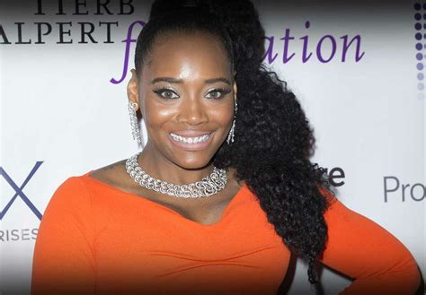 Yandy Smith Bio