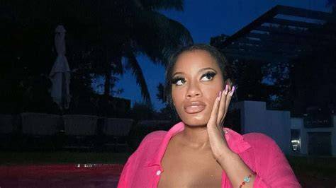 yani.the.body nude