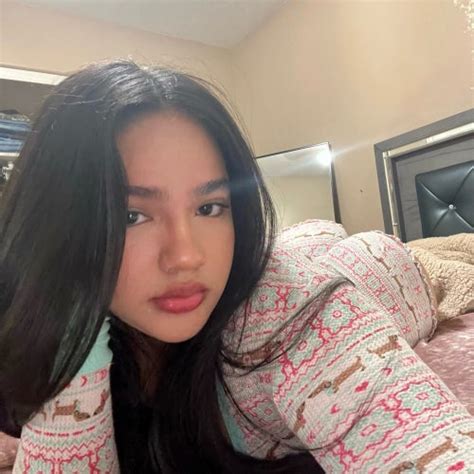 yaniville onlyfans