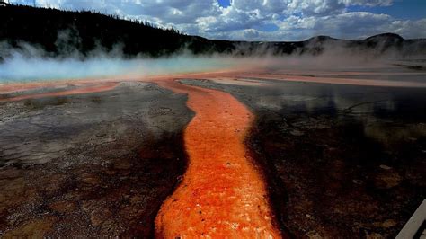 Yellowstone Emanating Lava Today
