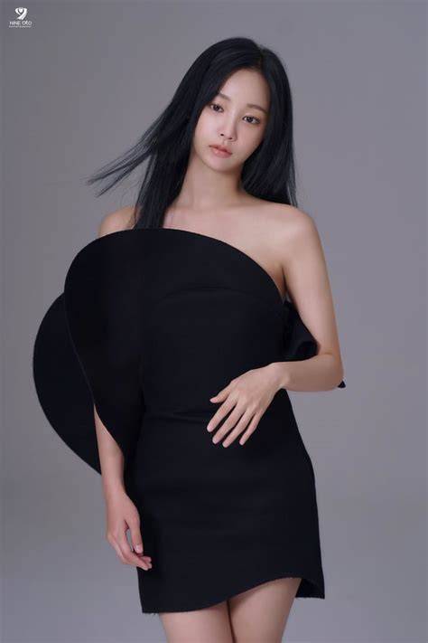 yeonwoo nudes