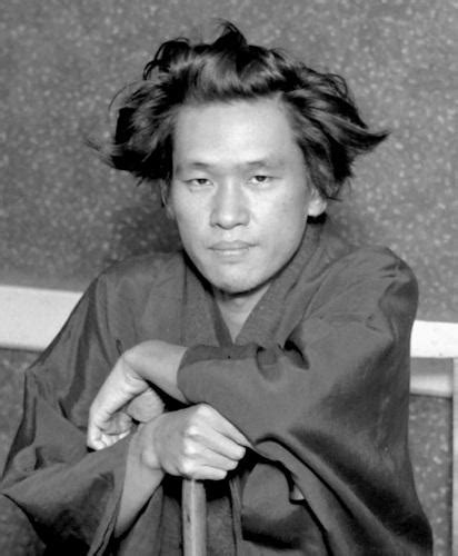 yokomitsu riichi biography examples