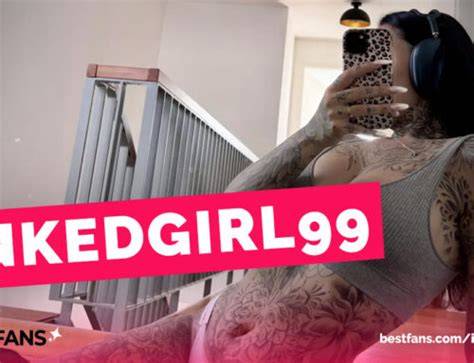 yololarys nude