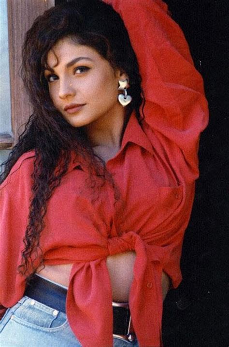 Young Pooja Bhatt