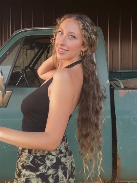 yourfavehippie nude
