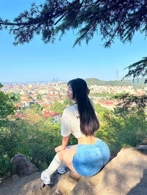 yue dabao nude