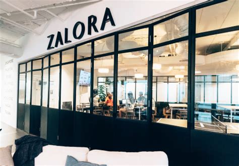 ZALORA CAREER INDONESIA：Host Live Shopping Full Time - Cengkareng - LinkedIn Indonesia