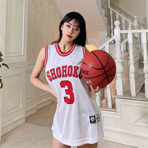 zhang heyu | HeYu Zhang trong mi ngi Facebook