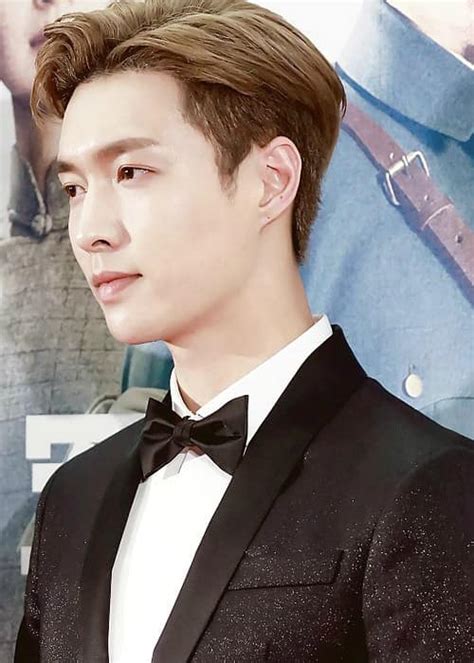 zhang yixing height and weight