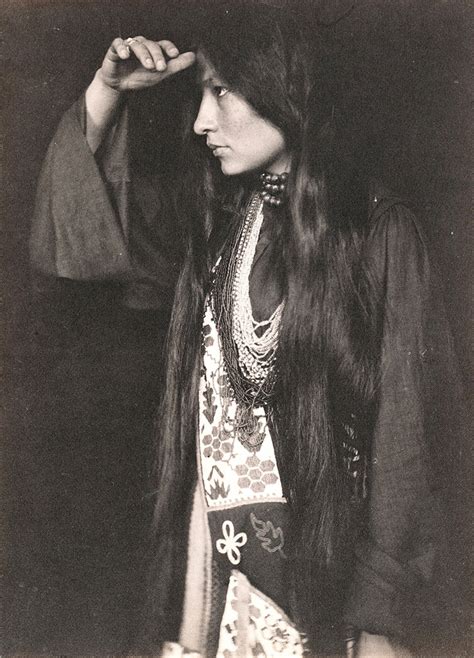 zitkala sa biography summary example