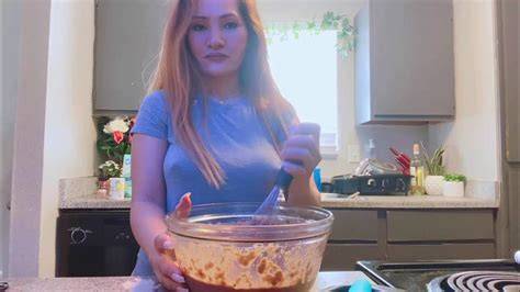 zo kitchen nudes