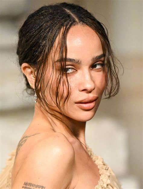 zoe kravits nude