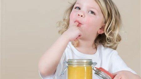 一岁半宝宝可以吃蜂蜜水吗