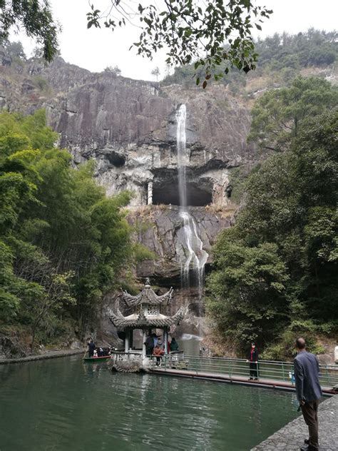 温州市区怎么坐车去永嘉的龙瀑仙洞风景区啊？