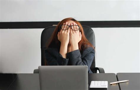 ﻿7 signes que vous travaillez trop dur