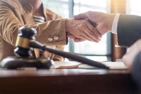 ﻿cómo encontrar un abogado - consejos para contratar uno bueno