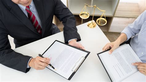 ﻿cómo encontrar un abogado de contrato de trabajo