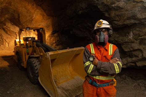 ﻿el salario promedio de un minero de carbón de superficie