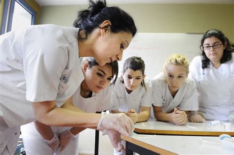 ﻿quel bon besoin de formation continue de carrière pour une infirmière de la santé publique