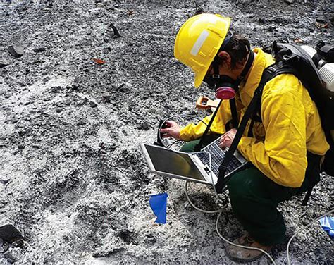 ﻿¿cuál es el trabajo de un geólogo de operaciones?