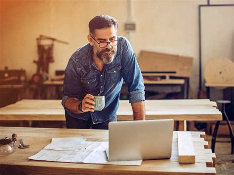 ﻿¿debe informar el trabajo por cuenta propia a la seguridad social?