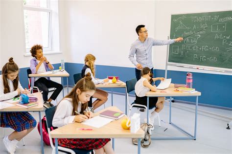 ﻿¿los maestros montessori certificados cobran más en las escuelas privadas?