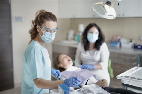 ﻿¿qué carrera profesional alternativa puede tomar un dentista?