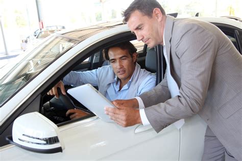 ﻿¿qué requisitos se requieren para convertirse en vendedor de autos?